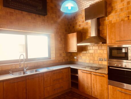Tubli, Villas, BHD 900,  4 Bedroom Standalone Villa For Rent In Tubli | Private Pool | Semi-Furnished