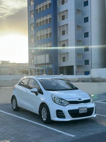 Riffa, Vehicles, Cars & Trucks , BHD 1980,  Kia Rio 2015,  2015,  Automatic,  130 KM,   Hatchback