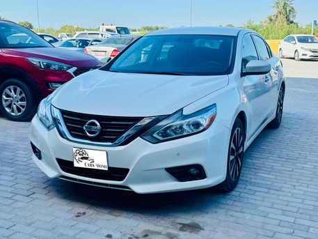 Manama, Vehicles, Cars & Trucks , BHD 3200,  Nissan Altima,  2018,  115000 KM,  SV- Mid Option