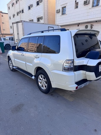 Riyadh, Vehicles, Cars & Trucks , SAR 35000,  Mitsubishi Pajero,  2016,  Automatic,  210 KM,   For Sale .Best Condition - SAR: 35,000