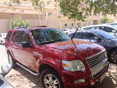 Riyadh, Vehicles, Cars & Trucks , SAR 12000,  Ford Explorer,  2008,  Automatic,  340000 KM,  Urgent Sale  V8 4x4 For 12000 SR For Sale - Excellent Condition