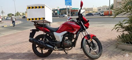 Umm Al Hassam, Motorcycles, BHD 650,  Hero Hunk Delivery Bike With Box 2023