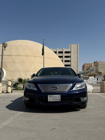 Riyadh, Vehicles, Cars & Trucks , SAR 65000,  Lexus LS 460,  2011,  Automatic,  241000 KM,
