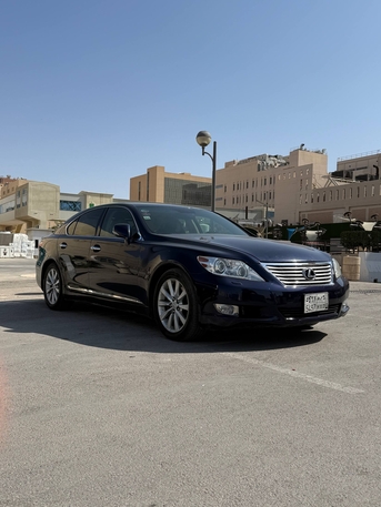 Riyadh, Vehicles, Cars & Trucks , SAR 65000,  Lexus LS 460,  2011,  Automatic,  241000 KM,