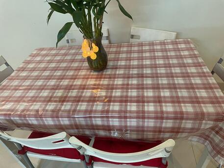Riyadh, Furniture, SAR 250,  White Dinner Table - New Like Condition