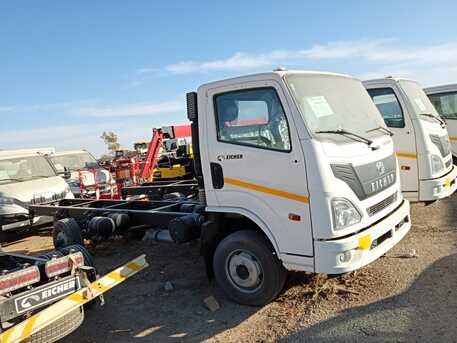 Dammam, Vehicles, Cars & Trucks , SAR 90000,  Volvo-Eicher 2095Xp,  2023,  Manual,  ,   6.5 Tons Truck