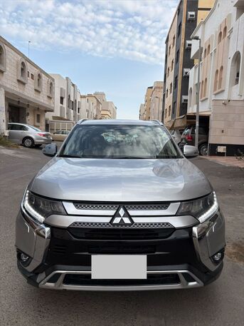 Al Safa, Vehicles, Cars & Trucks , SAR 38000,  Mitsubishi Outlander,  2019,  Automatic,  154804 KM,  For Sale:   2.5L