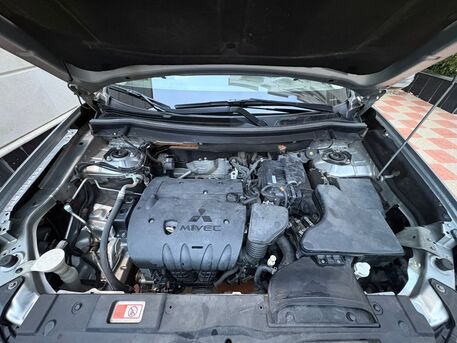 Al Safa, Vehicles, Cars & Trucks , SAR 38000,  Mitsubishi Outlander,  2019,  Automatic,  154804 KM,  For Sale:   2.5L