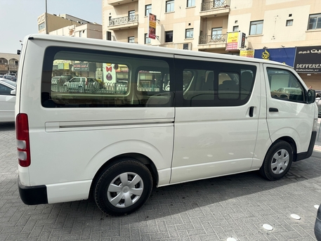 Manama, Vehicles, Cars & Trucks , BHD 4800,  Toyota Hi-Ace,  2017,  Manual,  176164 KM,  Mini Bus Toyota (Hiace)
