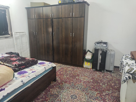 Al Wizarat, Rooms for Rent, SAR 1000/month,  1 Studio Room For Single Executive Bachelor. 3 Room Flat 2 Toilet 1 Kitchen.