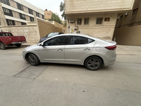 Riyadh, Vehicles, Cars & Trucks , SAR 29000,  Hyundai Elantra SE 2.0,  2016,  Automatic,  288000 KM,  Hyundai Elantra  2.0L Engine 288,000km Well Maintained At 29000 SAR