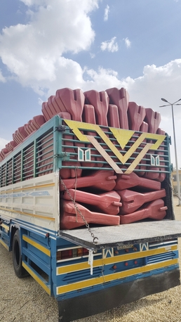 Riyadh, Logistics, I Have Lori Truck 6.5 M We Are Provide Services In All The City Of Saudi Arabia .