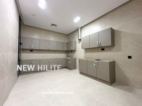 Kuwait City, Apartments, Flats, Houses & Villas, KWD 1150/month,  4 BR,  Spacious 4-Bedroom Floor For Rent In Shuhada
