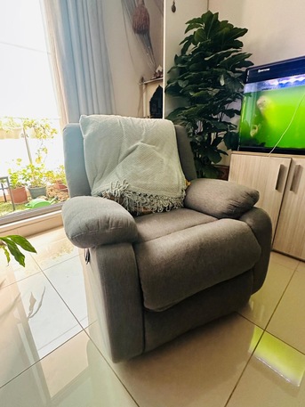 Sanabis, Furniture, BHD 95,  Recliner Sofa For Sale