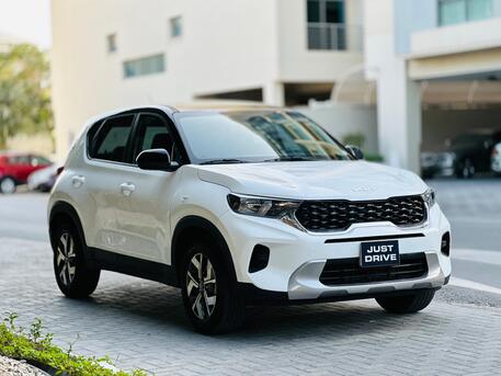 Manama, Vehicles, Cars & Trucks , BHD 4250,  Kia Sonet,  2021,  Automatic,  66000 KM,    MODEL WELL MAINTAINED 5 SEATER SUV CALL OR WHATSAPP ON 35400768 ,34355768