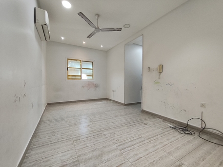 Tubli, Apartments, Flats, Houses & Villas, BHD 180/year,  2 BR,  Tubli:- 2Bhk Flat On Rent With Ac
