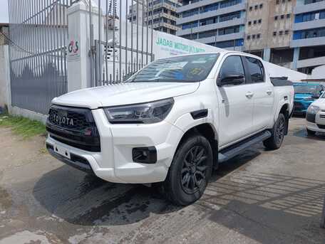 Nairobi, Vehicles, Cars & Trucks , KES 6800000,  Toyota Hilux,  2022,  Automatic,  28000 KM,   GR SPORT 🔥