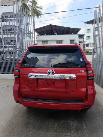 Nairobi, Vehicles, Cars & Trucks , KES 6400000,  Toyota Prado,  2018,  Automatic,  17000 KM,  🔥