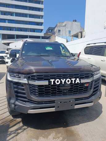 Nairobi, Vehicles, Cars & Trucks , KES 18000000,  Toyota Land Cruiser,  2022,  Automatic,  34000 KM,  🔥TOYOTA LC300 GR SPORT