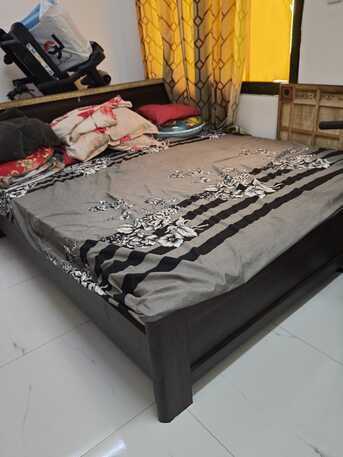 Manama, Air Conditioners, All House Hold Items For Sale