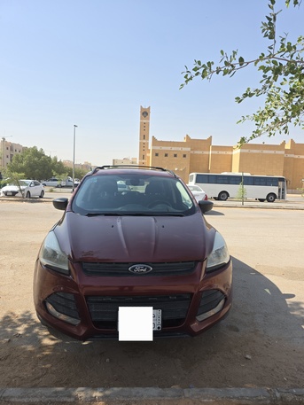 Riyadh, Vehicles, Cars & Trucks , SAR 22500,  Ford Escape,  2014,  Automatic,  215000 KM,  Urgent Sale:   &ndash; 2.5L Engine | Excellent Condition