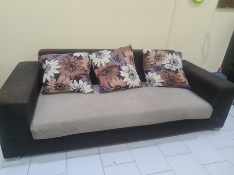 Manama, Furniture, BHD 15,  Sofa For Sale 3+2+1