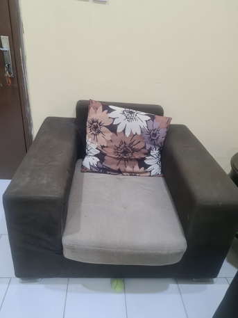 Manama, Furniture, BHD 10,  1 Seater Sofa