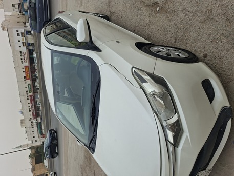 Riyadh, Vehicles, Cars & Trucks , SAR 25000,  Toyota Yaris 2016,  2016,  Automatic,  311000 KM,  Yaris Model