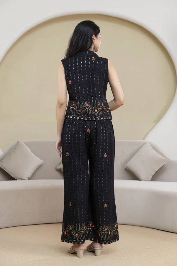 Mumbai, Clothing & Accessories, INR 2180,  Raag Black Floral Embroidered Co-ord Set