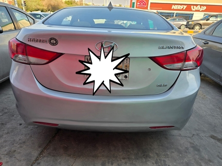 Hara, Vehicles, Cars & Trucks , SAR 1600,  Hyundai Elantra,  2015,  Automatic,  270000 KM,  Elantra