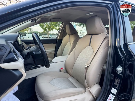 Manama, Vehicles, Cars & Trucks , BHD 9100,  Toyota Camry,  2021,  85000 KM,   GLE