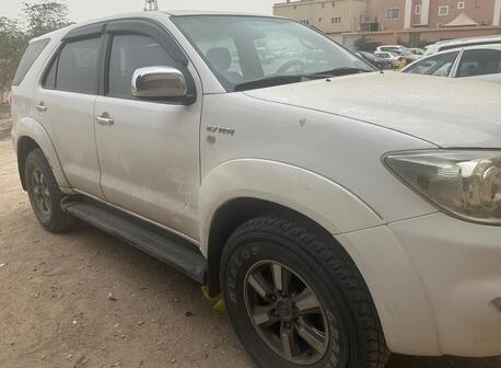 Riyadh, Vehicles, Cars & Trucks , SAR 36000,  Toyota Fortuner,  2009,  Automatic,  287000 KM,