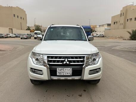 Riyadh, Vehicles, Cars & Trucks , SAR 66000,  Mitsubishi Pajero GLS,  2020,  Automatic,  87000 KM,    Mid Options With 4x4 For Sales (1st Owner)