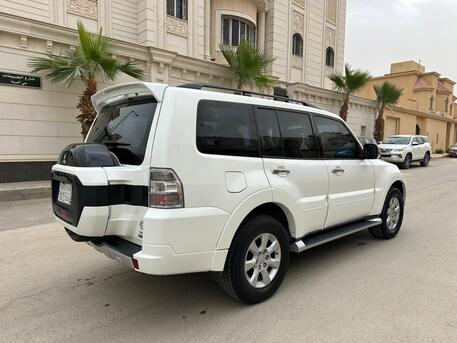 Riyadh, Vehicles, Cars & Trucks , SAR 66000,  Mitsubishi Pajero GLS,  2020,  Automatic,  87000 KM,    Mid Options With 4x4 For Sales (1st Owner)