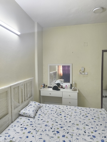 Riyadh, Furniture, SAR 800,  Bedroom Furniture Set Less Used