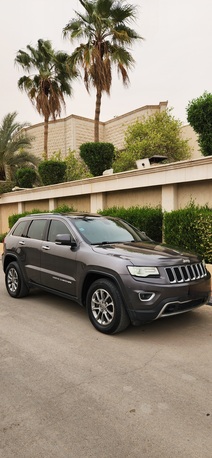 Al Sulaymaniyyah, Vehicles, Cars & Trucks , SAR 60000,  Jeep Grand Cherokee Limited,  2015,  Automatic,  117000 KM,  Jeep Grandcherokee  Full Option 8V