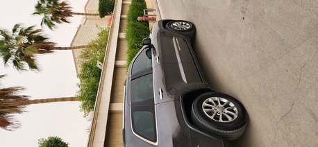 Al Sulaymaniyyah, Vehicles, Cars & Trucks , SAR 60000,  Jeep Grand Cherokee Limited,  2015,  Automatic,  117000 KM,  Jeep Grandcherokee  Full Option 8V