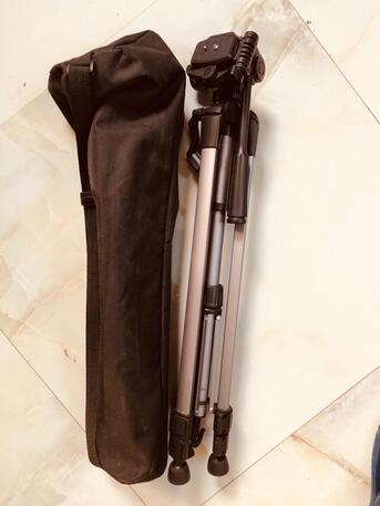 Riyadh, Photo & Video, SAR 50,  Tripod; Aluminum Alloy; Metal