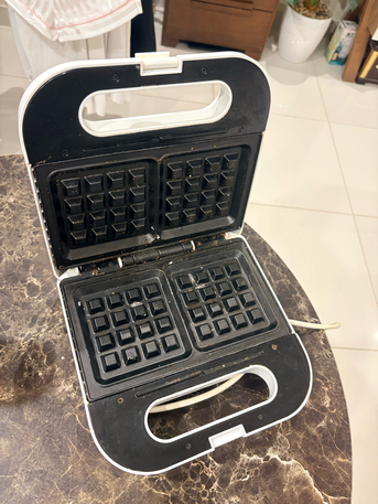 Manama, Electronics, BHD 4,  Waffle Maker - Geepas GWM676