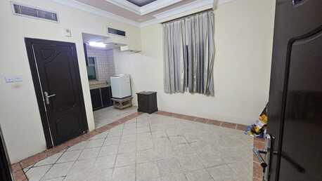 Hoora, Apartments, Flats, Houses & Villas, BHD 160/month,  1 BR,  1 Bedroom Semi Furnished Flat In Hoora With Ewa