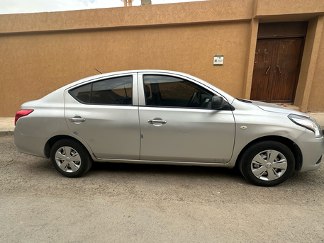 Riyadh, Vehicles, Cars & Trucks , SAR 21000,  Nissan Sunny,  2015,  Automatic,  208000 KM,   Model  For Sale