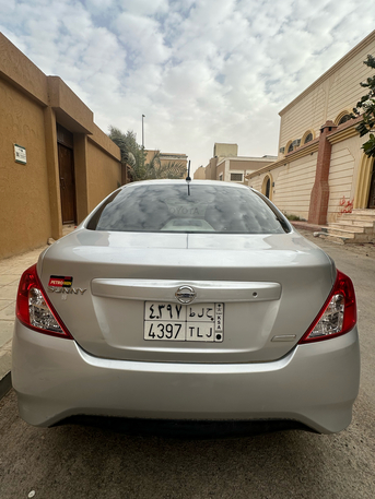Riyadh, Vehicles, Cars & Trucks , SAR 21000,  Nissan Sunny,  2015,  Automatic,  208000 KM,   Model  For Sale