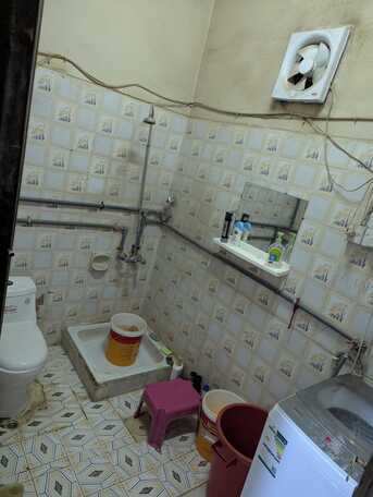 Manfouha, Apartments, Flats, Houses & Villas, 1 Semi Furnished Big Room For Rent In 2BHK Flat First Floor Near Manfouha Riyad