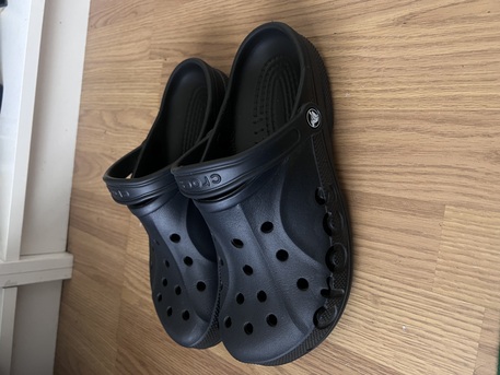 Irqah, Clothing & Accessories, SAR 130,  Black Crocs كروكس