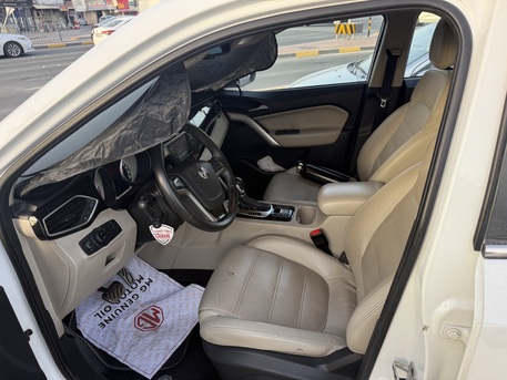 Manama, Vehicles, Cars & Trucks , BHD 2600,  MG MG GS,  2018,  Automatic,  90000 KM,  SUV MG GS FOR SALE