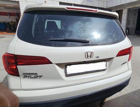 Riyadh, Vehicles, Cars & Trucks , SAR 1,  Honda Pilot,  2017,  Automatic,  175000 KM,    Standard Very Good Condition