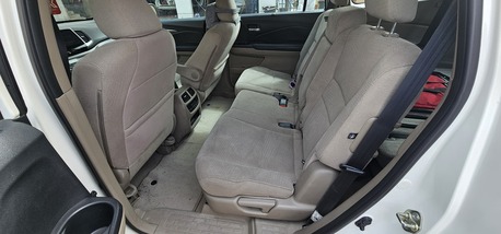 Riyadh, Vehicles, Cars & Trucks , SAR 1,  Honda Pilot,  2017,  Automatic,  175000 KM,    Standard Very Good Condition