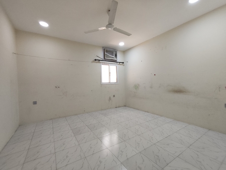 Manama, Apartments, Flats, Houses & Villas, BHD 180/year,  1 BR,  Um Al Hassam:- Rooftop 1Bhk Flat On Rent With Ewa & Acs