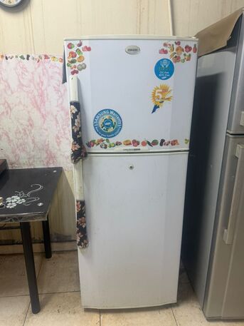 Al Malaz, Appliances, SAR 650,  SAMSUNG COOLTECH DYNAMIC Double Door Fridge With Internal Freezer