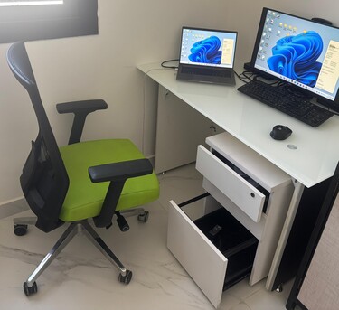 Al Aziziyah, Furniture, SAR 150,  Revolving Chair, Table